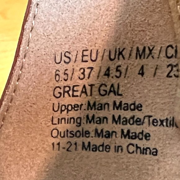 Kenneth Cole Great Gal Toffee Cognac Vegan Leather‎ Wedge T-Strap Sandals 6.5 - Picture 14 of 14